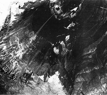 Colossus Pitch - 32k mono jpeg